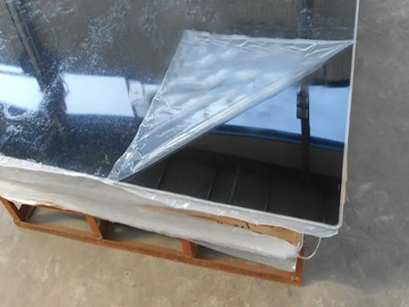 ����־����